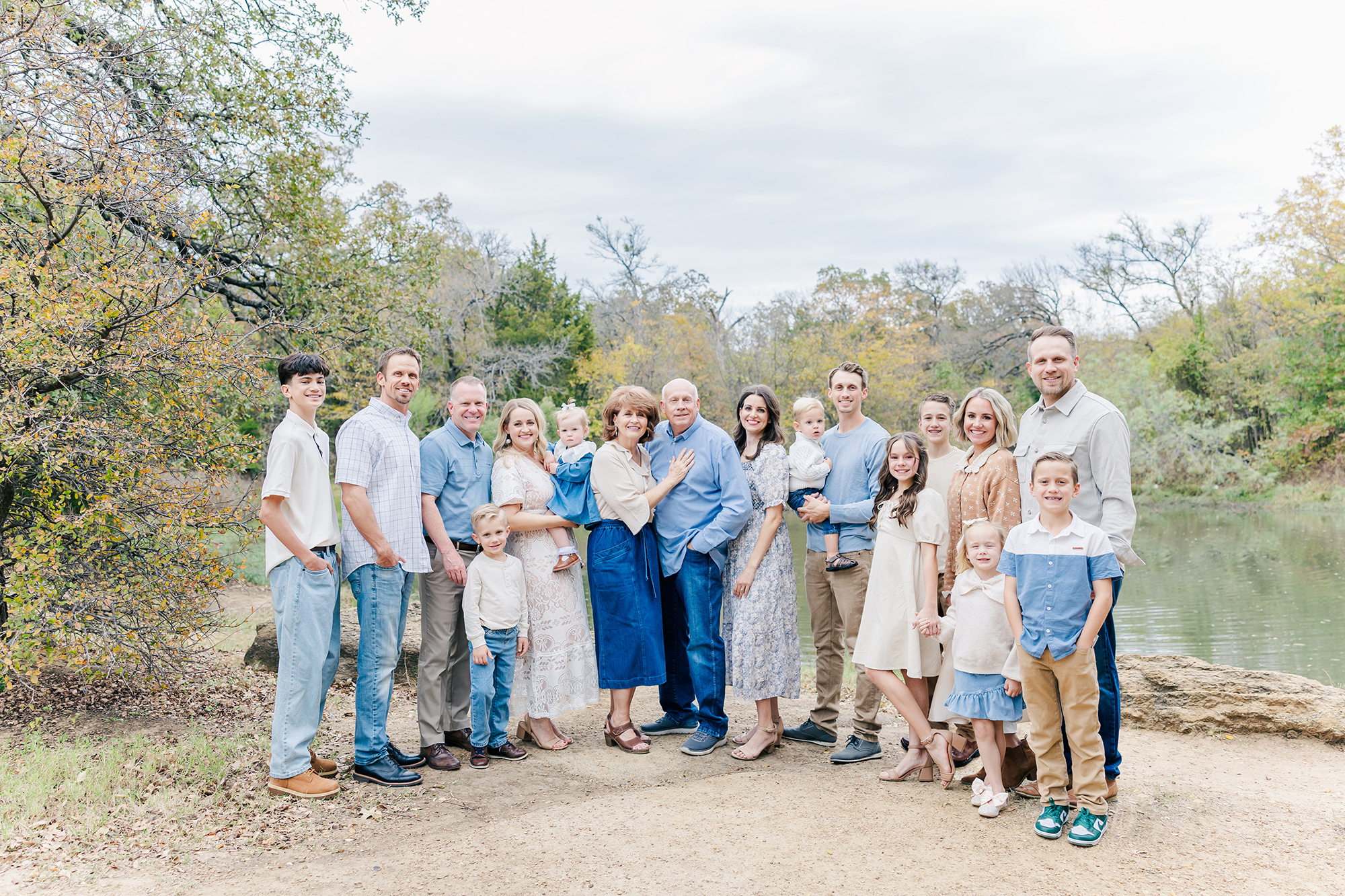 Fall family photos ideas in Mansfield at Elmer W. Oliver Nature Park